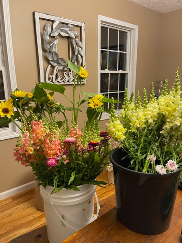 Floral Ridge Farm Seasonal and Bridal Buckets